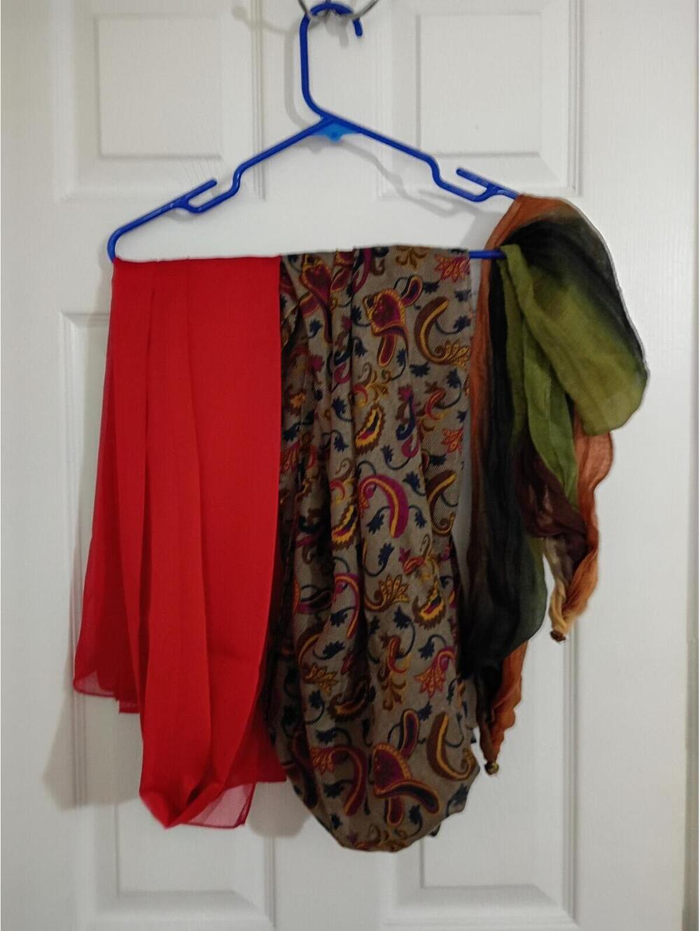 Multicolor Lightweight Scarf with Paisley and Solid Patterns